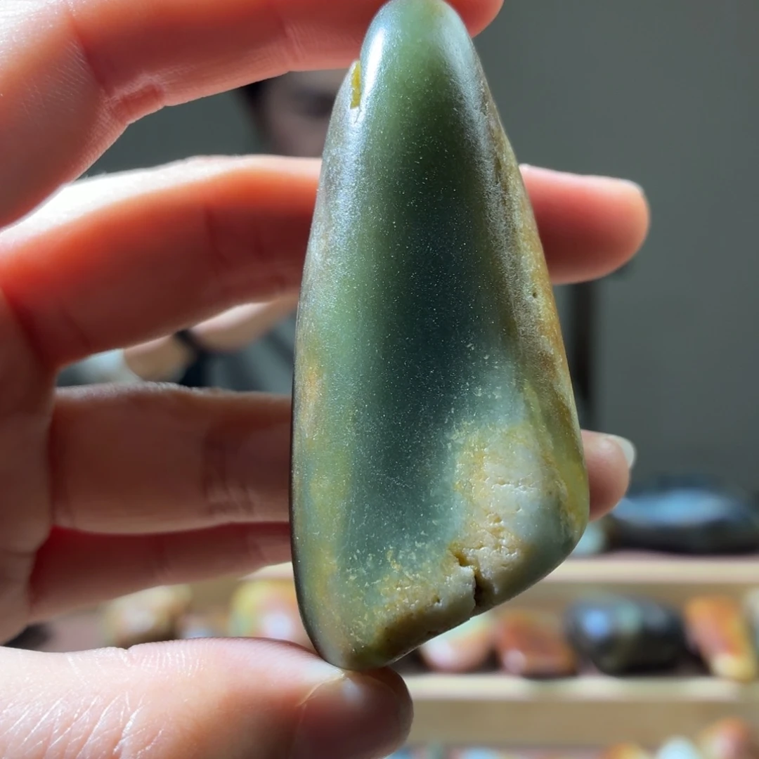 和田玉未镶嵌挂件111g