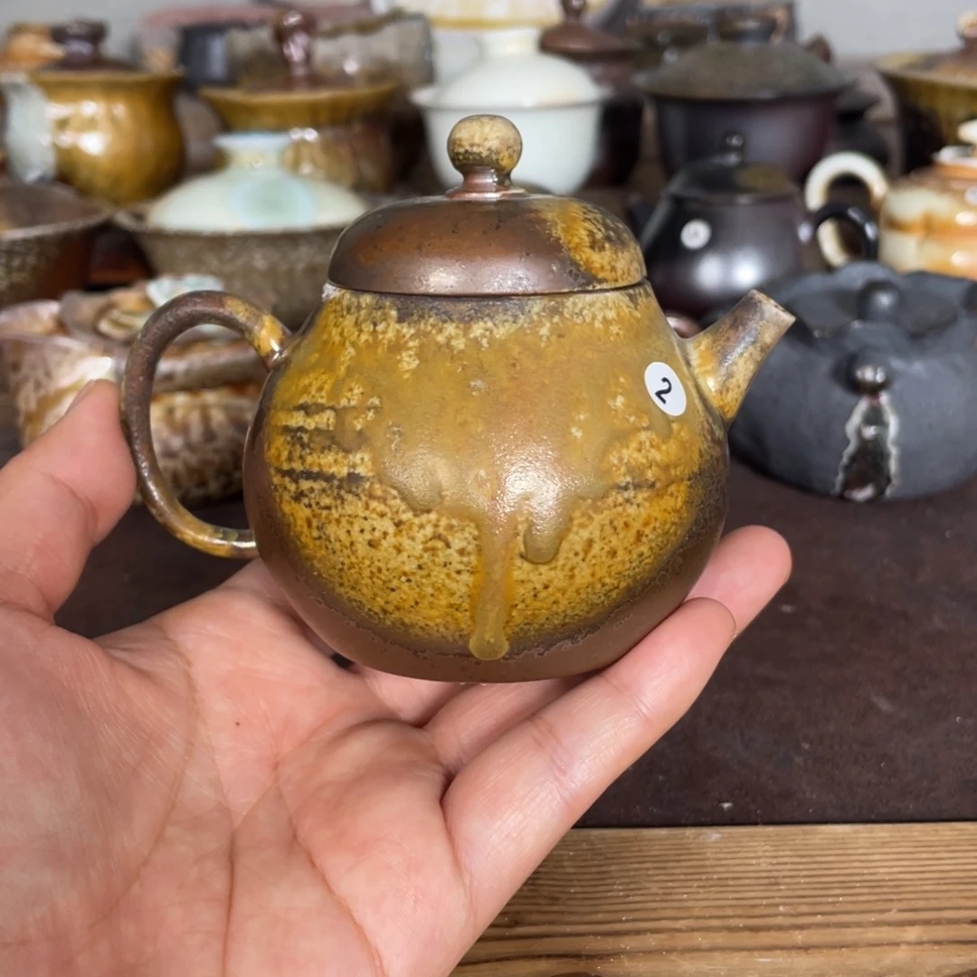 2陶泥柴烧。     陶泥