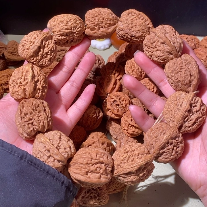 文玩核桃手串……31