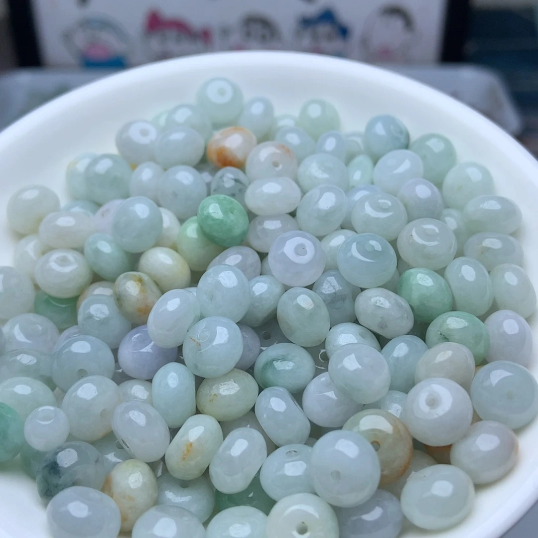 散珠翡翠卡5.3乘8.5鼓珠30个