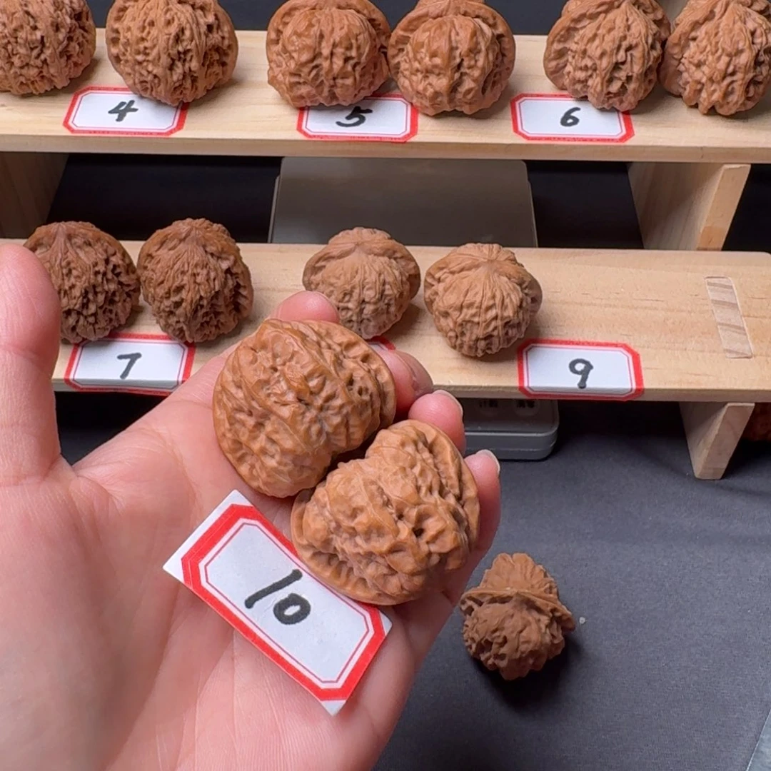 文玩核桃把件蛤蟆头37尺