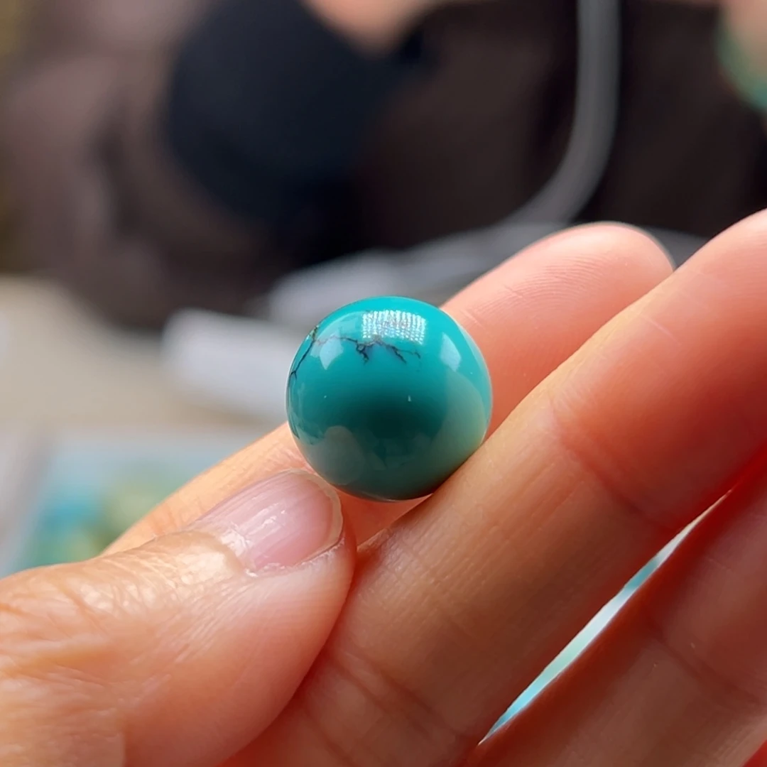 沈***梵绿松石未镶嵌珠宝奇石