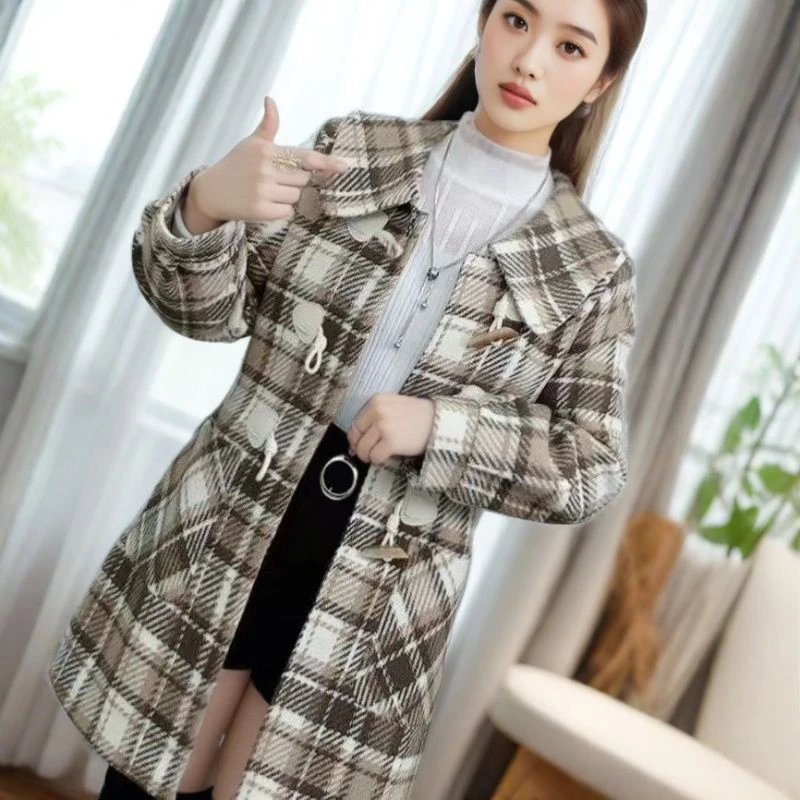 冬季新款格子毛呢大衣外套女中长款牛角扣学院风时尚简约通勤外穿