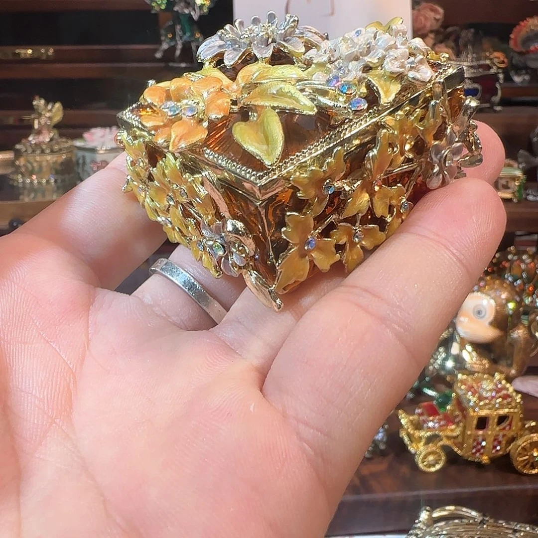 手工制品请勿吹毛求疵