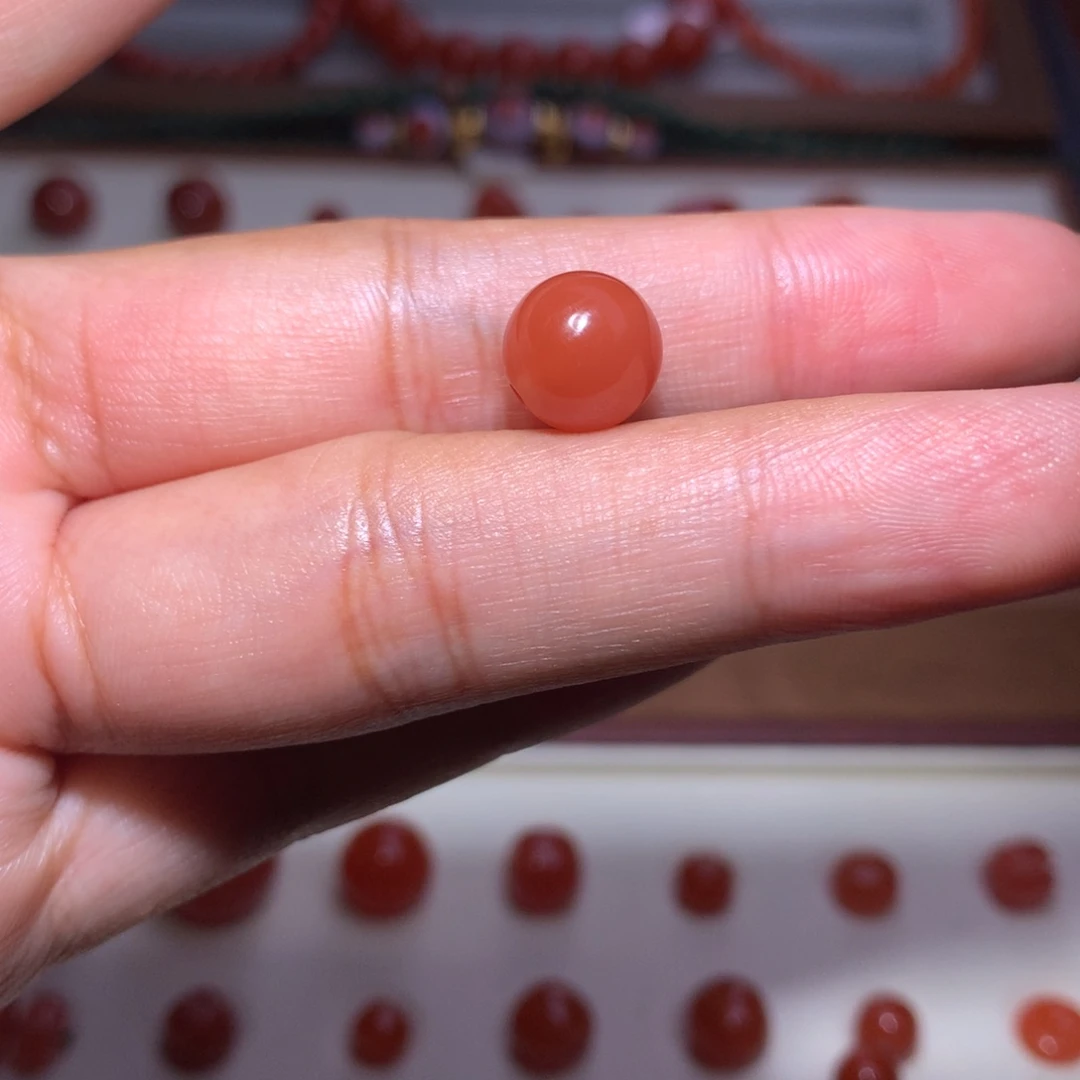 未镶嵌小圆珠南红玛瑙9.8