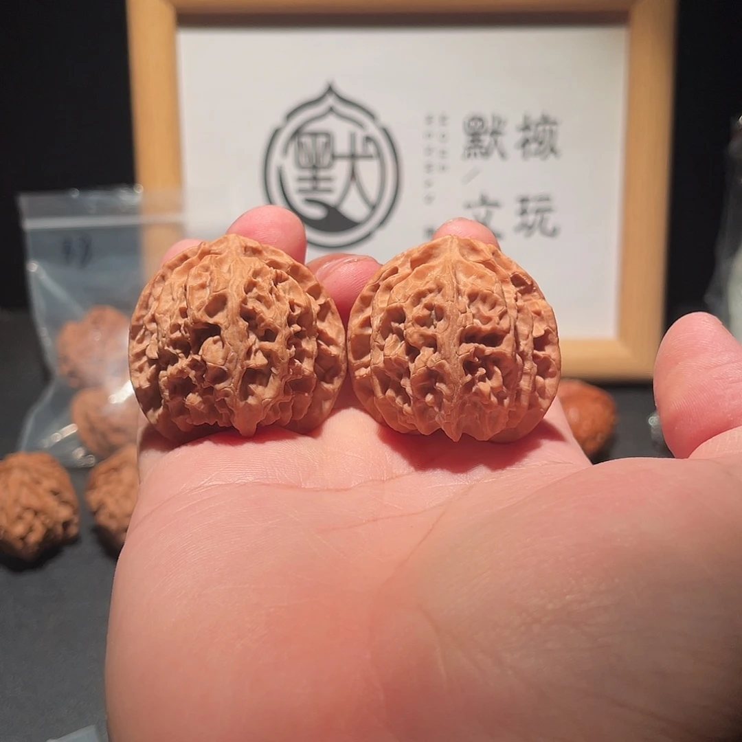 文玩核桃吊坠38全品苹果园