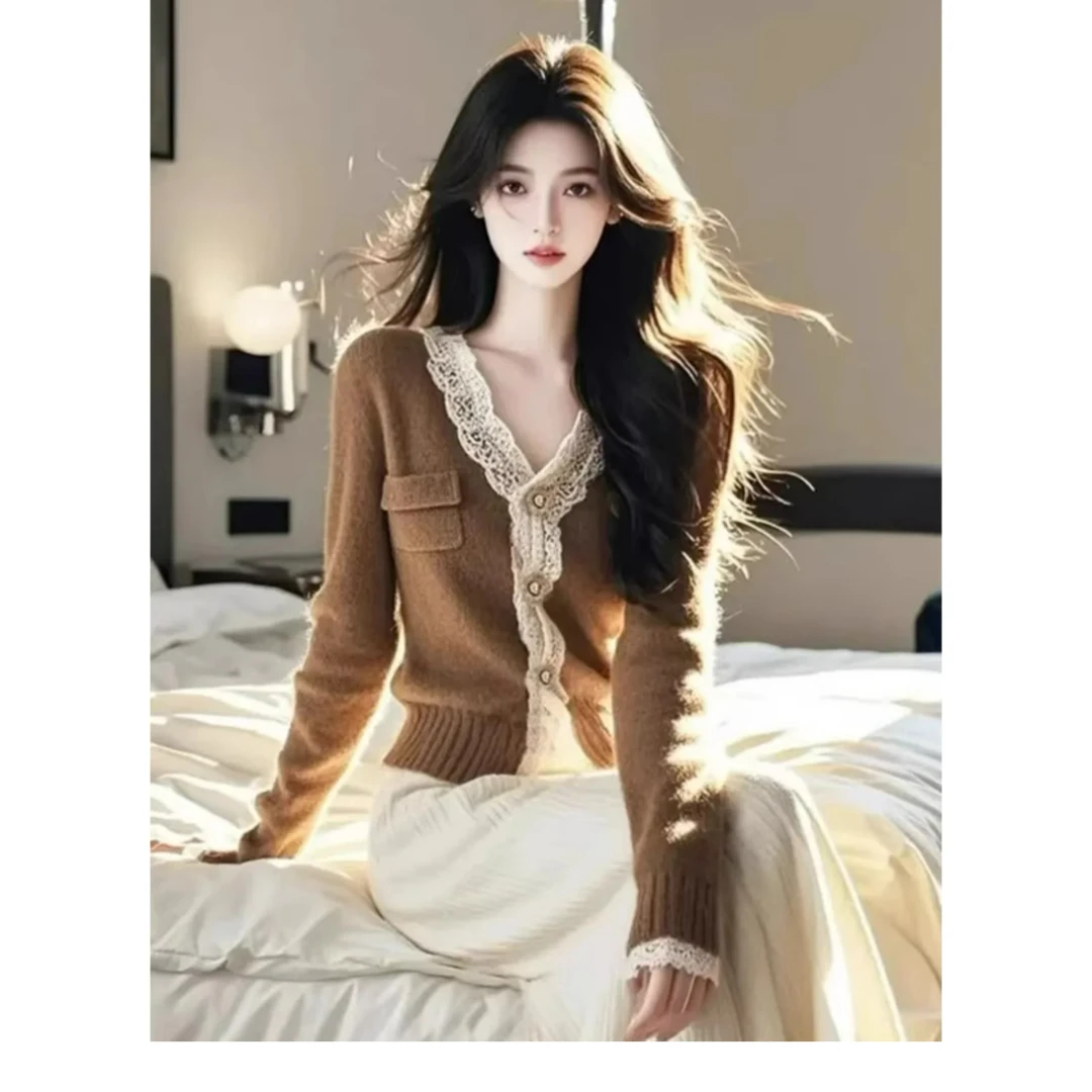 设计感小众杏色针织女冬季2024新款洋气高端别致内搭打底上衣