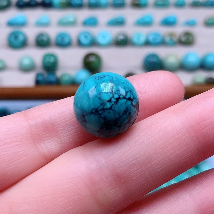 绿松石颈饰未镶嵌秋**情