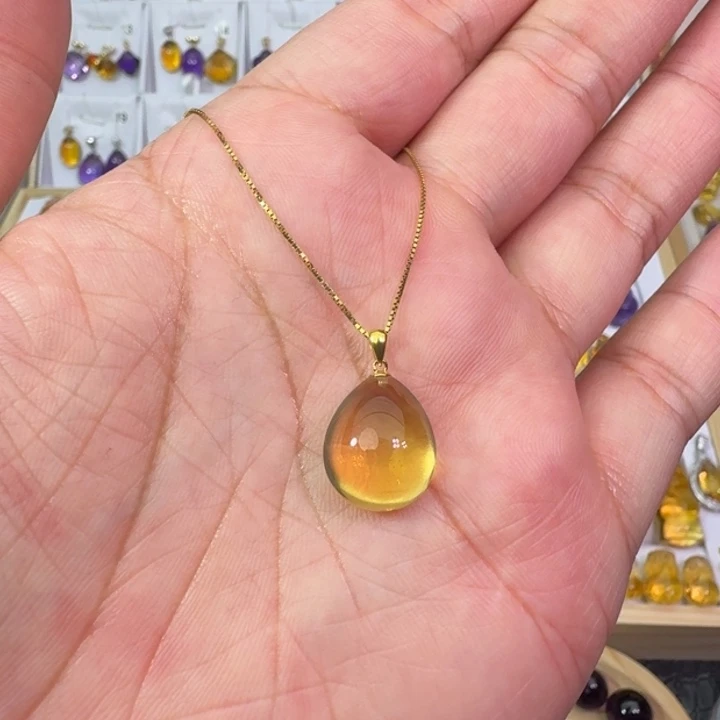 18K金镶嵌颈饰黄晶吊坠