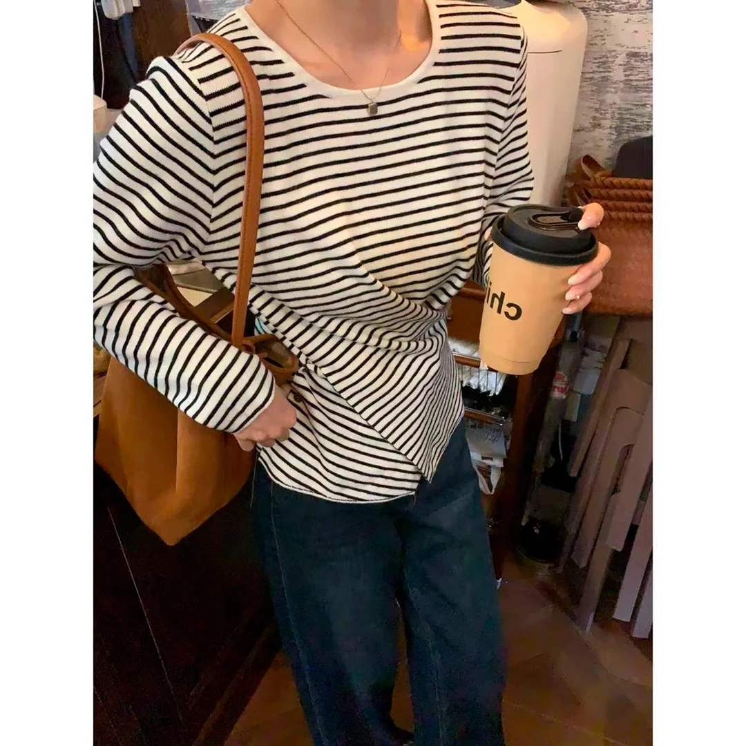 韩系撞色条纹圆领长袖T恤2025早秋新款交叉纽扣收腰显瘦洋气上衣