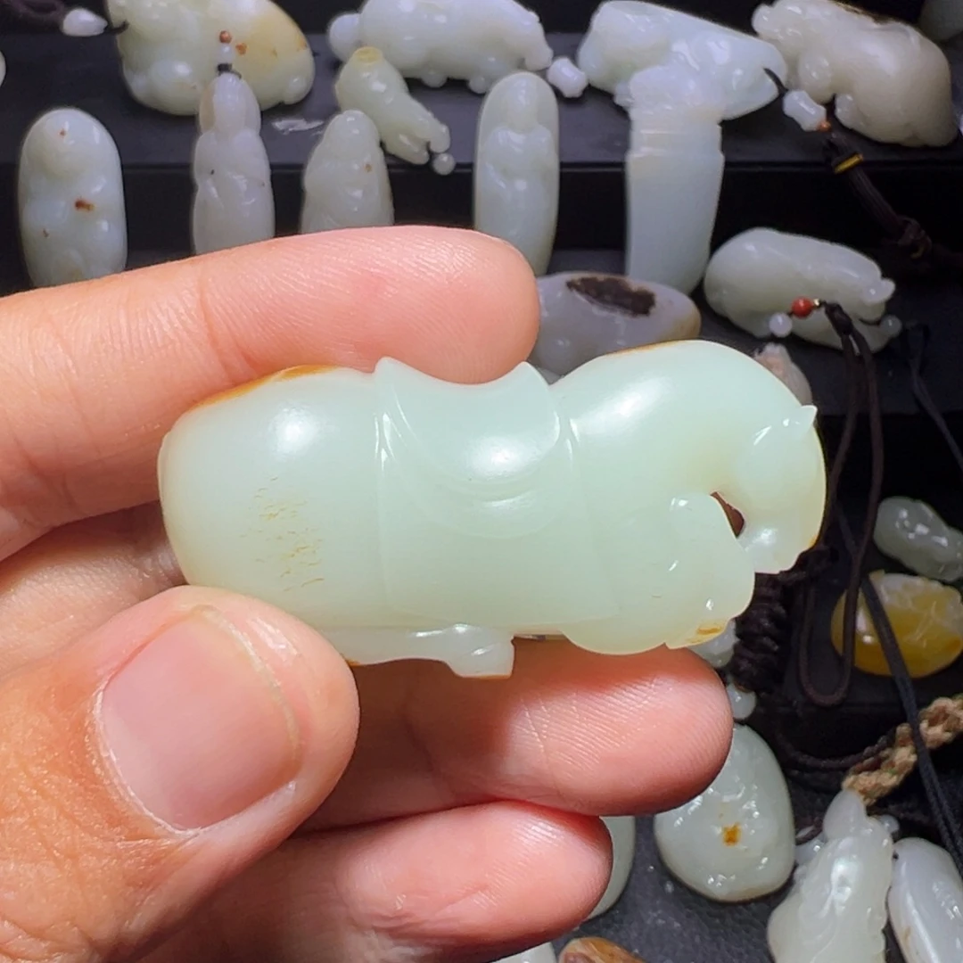 清***泉和田玉未镶嵌颈饰