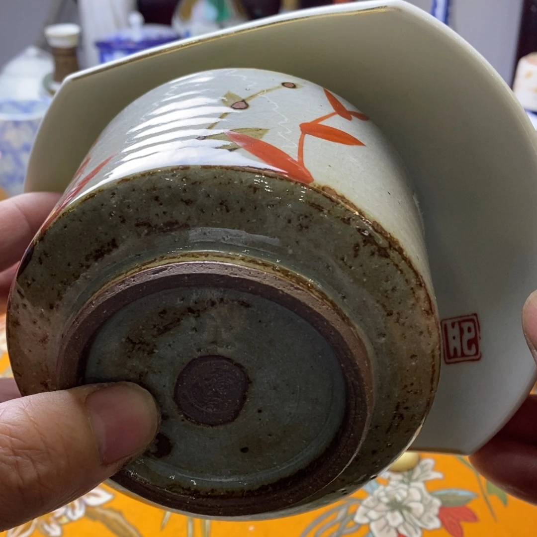 瓷片一天只喝一点奶茶和两