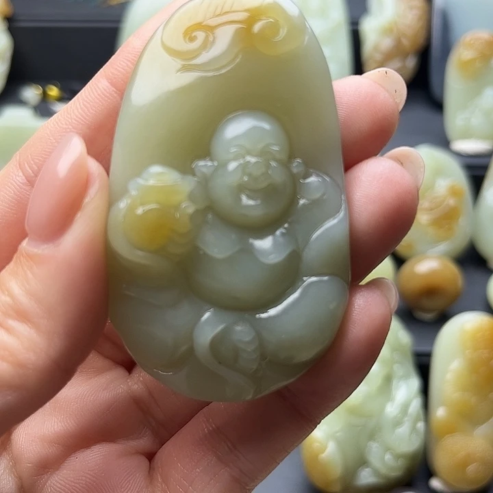 臭***主和田玉（糖玉）未镶嵌颈饰