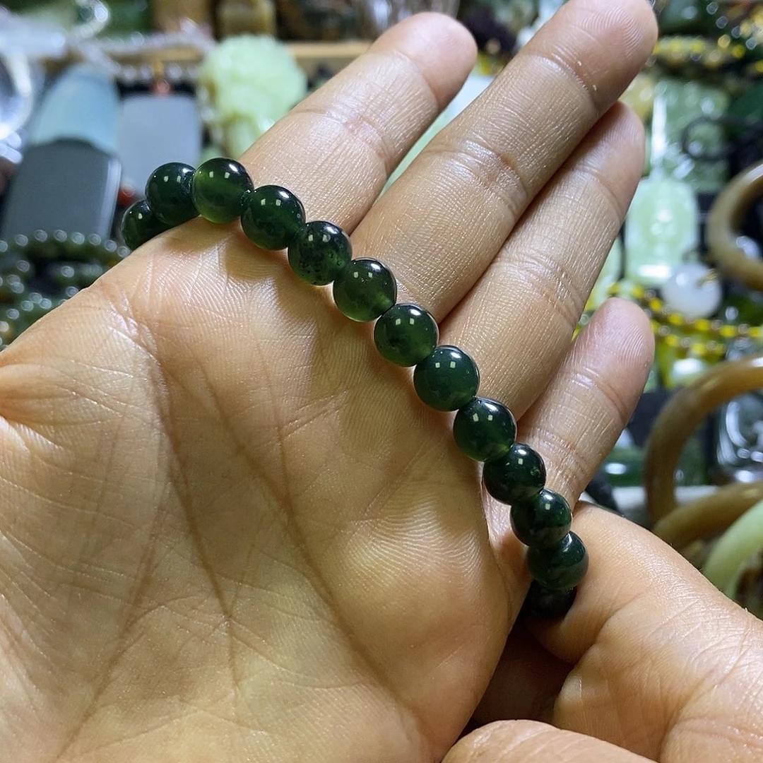 未镶嵌岫玉手链一个