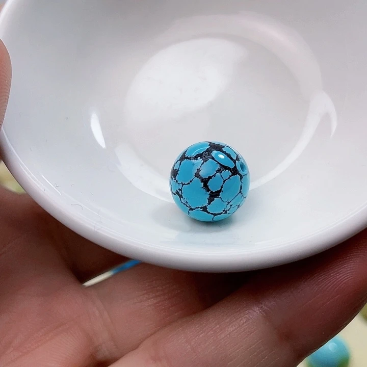 绿松石颈饰未镶嵌