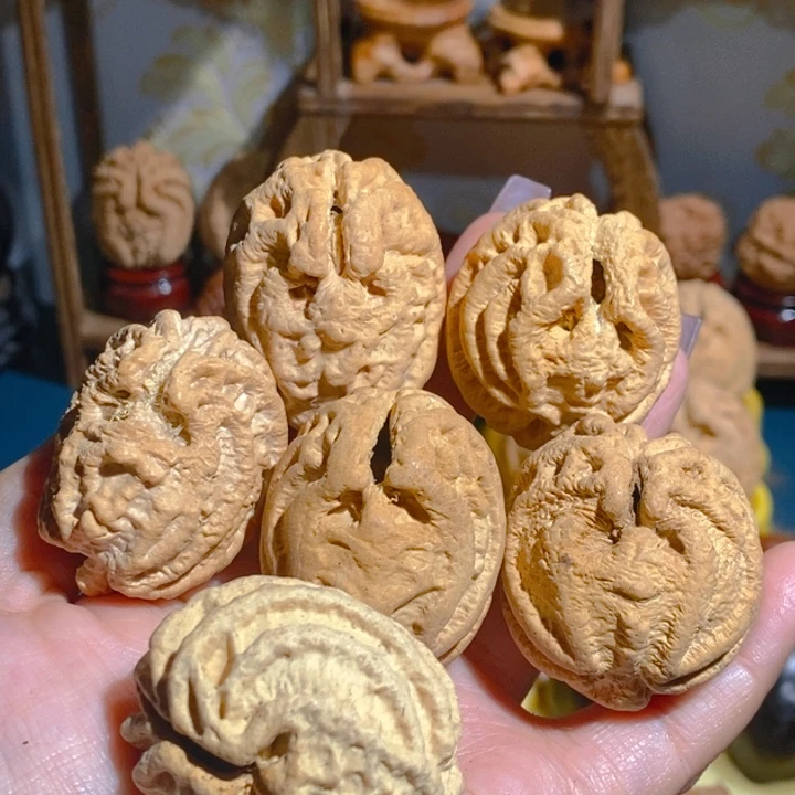 野生鬼脸乾坤核桃6颗