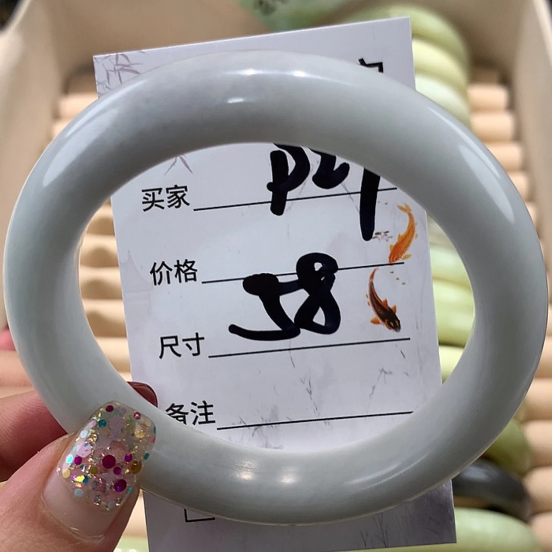 【闪购商品】蛇纹石玉手镯未镶嵌