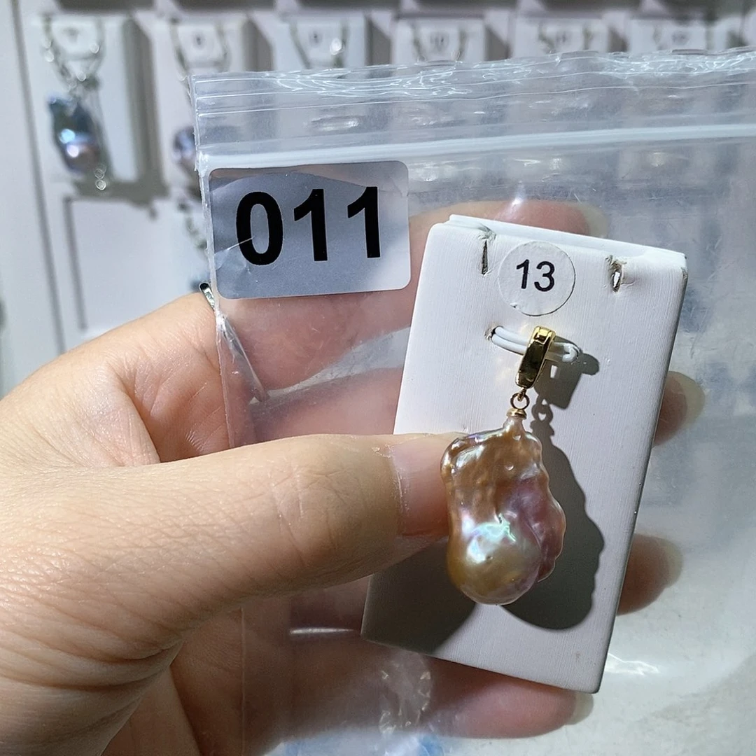 淡水珍珠合金颈饰