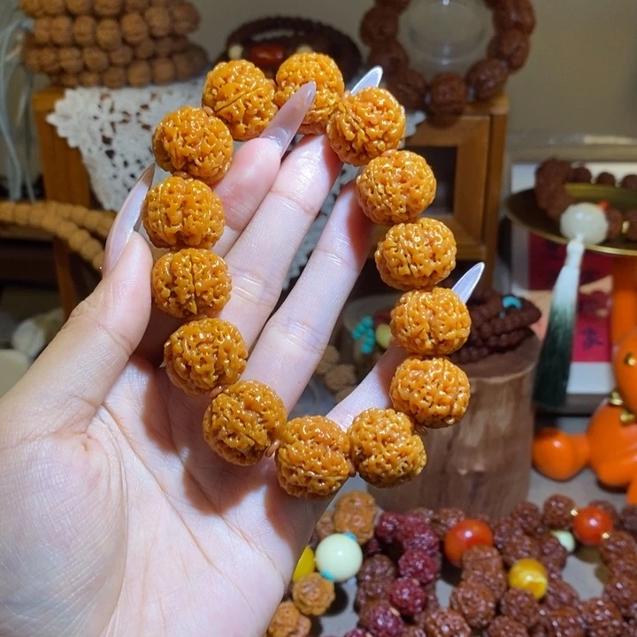 金刚菩提手串205半玉华满肉一物