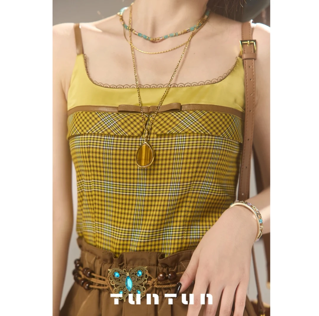 小众设计【可露丽，不太日常但很出彩】甜辣格纹小众法式拼接吊带