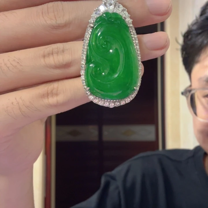 颈饰银S925镶嵌翡翠吊坠