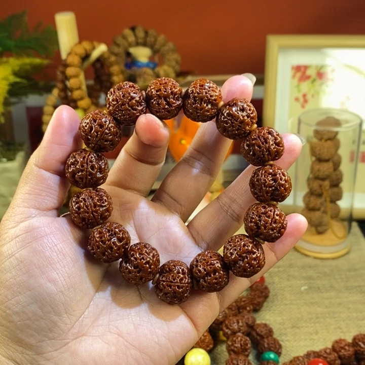 金刚菩提吊坠璟**?玉化185