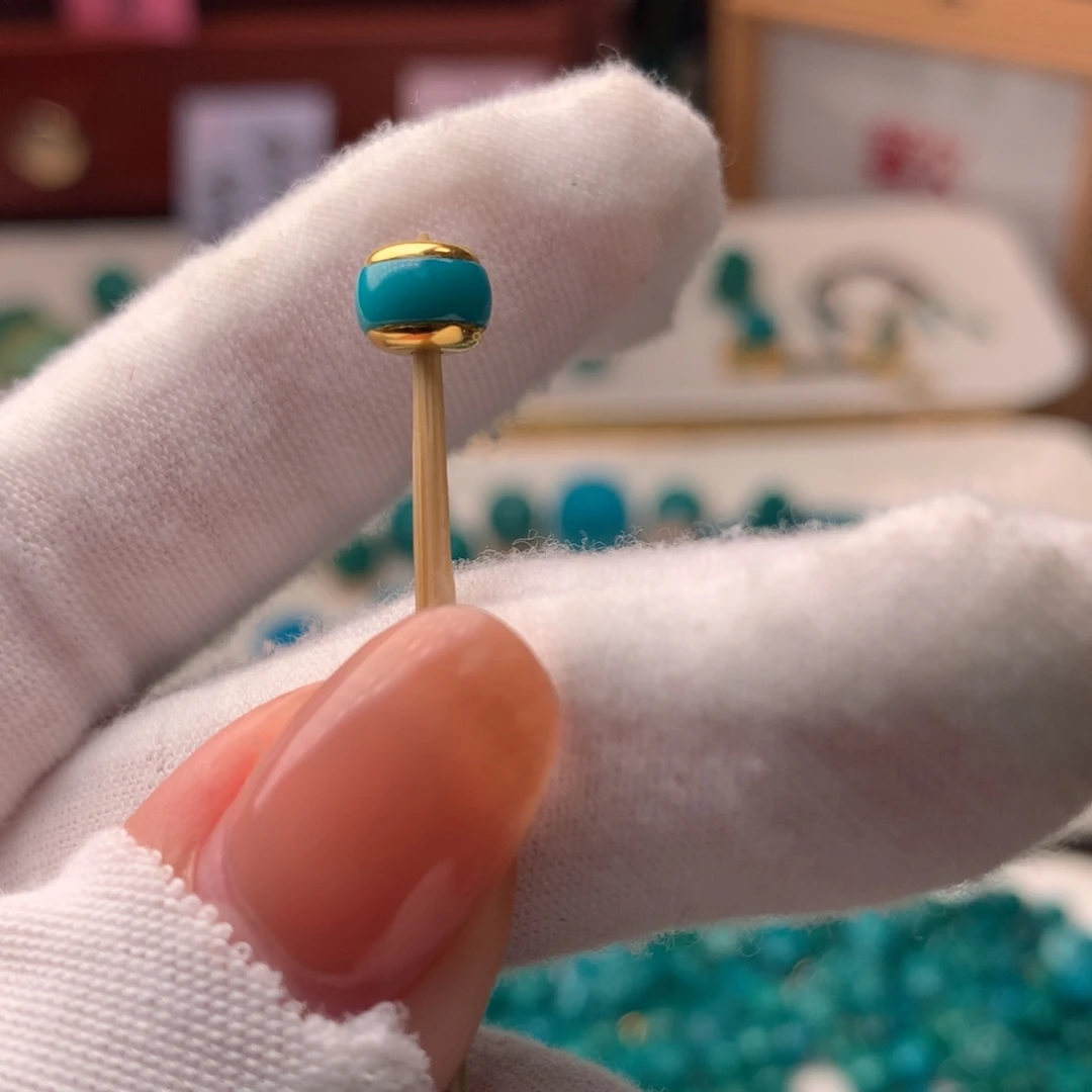 绿松石18K金镶嵌配饰