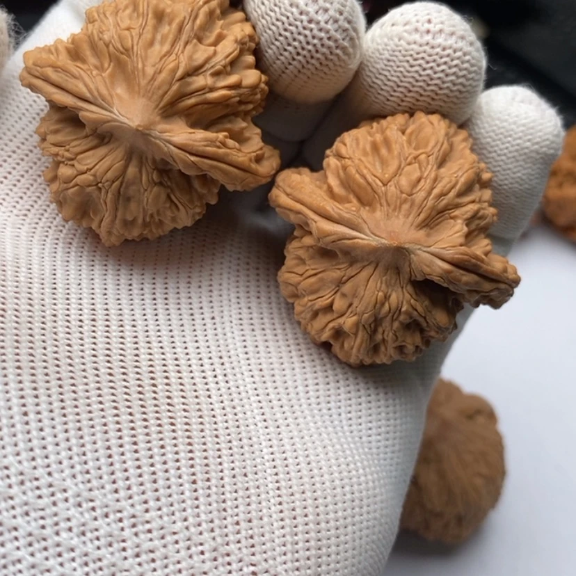 【闪购商品】文玩核桃把件51至尊虎