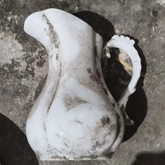 瓷陶瓷盘子碗啥都有