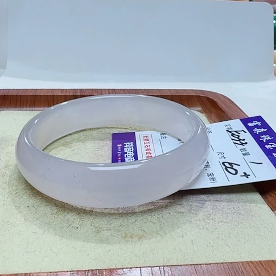钱***子玛瑙/玉髓手镯未镶嵌