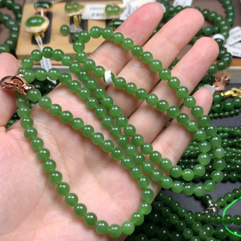 【闪购商品】颈饰未镶嵌和田玉（碧玉）L*C6m