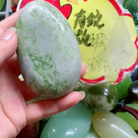 未镶嵌蛇纹石玉手把件