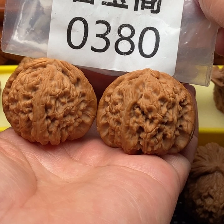 文玩核桃吊坠白狮子全品41