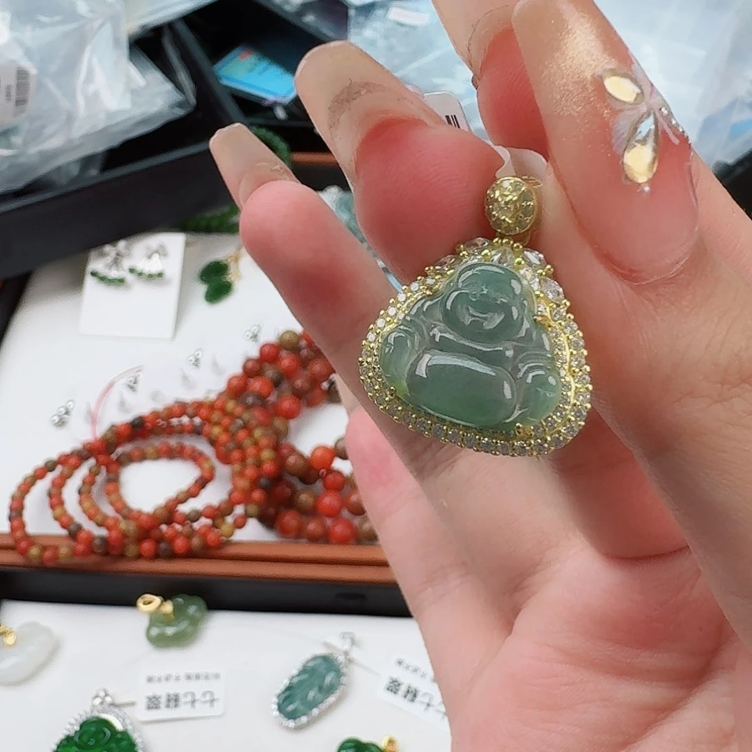 翡翠颈饰银S925镶嵌冰佛公金色