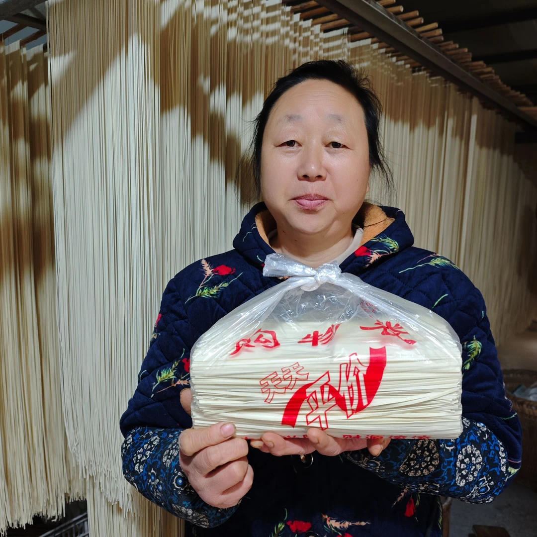 代卖农家手工面条 不荤汤不成坨纯手工面条