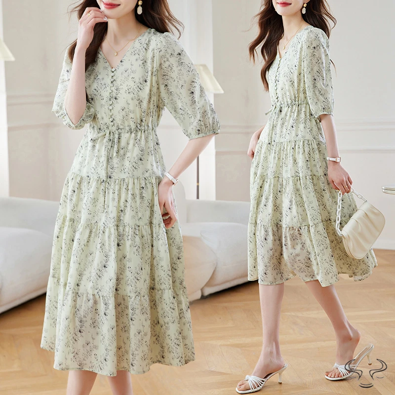2025V领过膝长裙春夏季新款小清新收腰显瘦碎花连衣裙