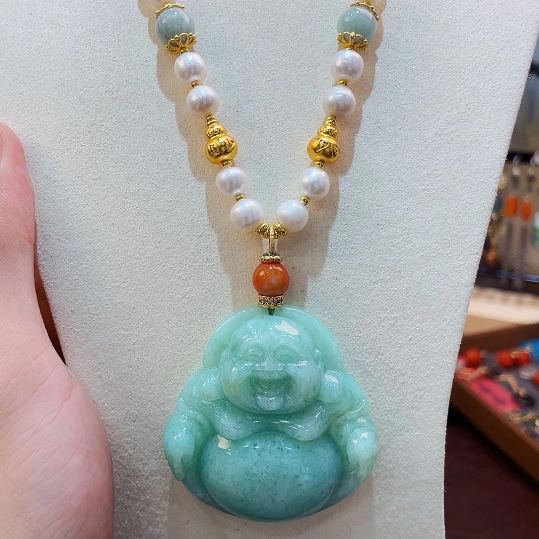 翡翠颈饰未镶嵌翡翠