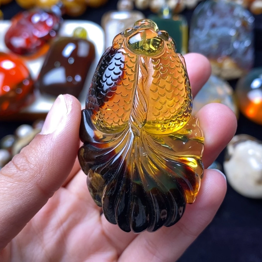 琥珀未镶嵌颈饰17克