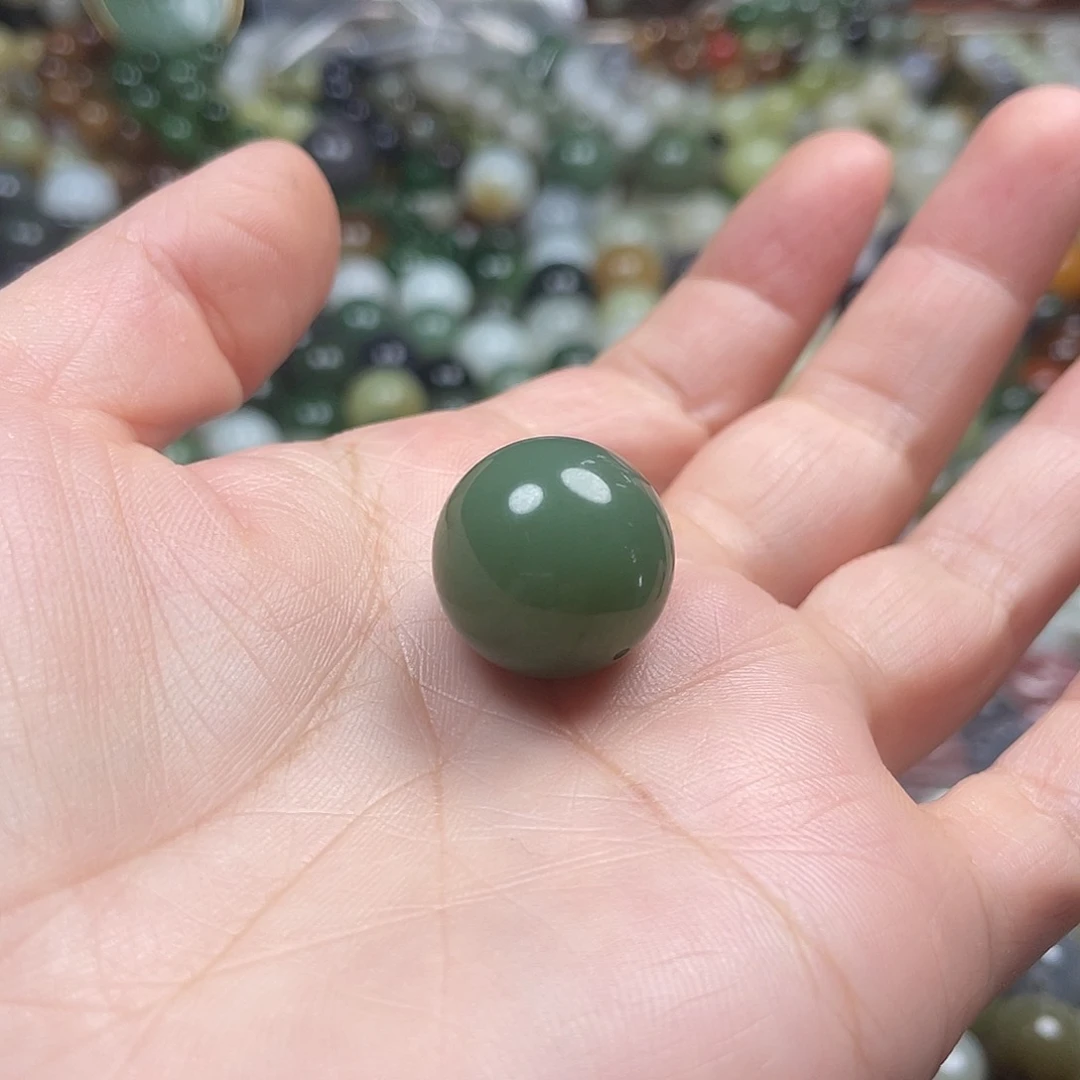 和田玉未镶嵌颈饰大*?