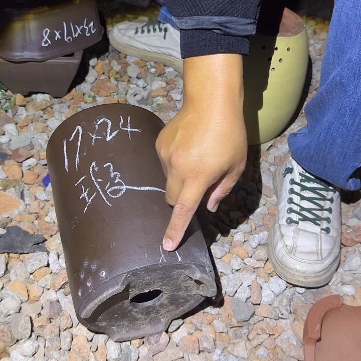 紫砂花盆紫砂花盆瑕疵