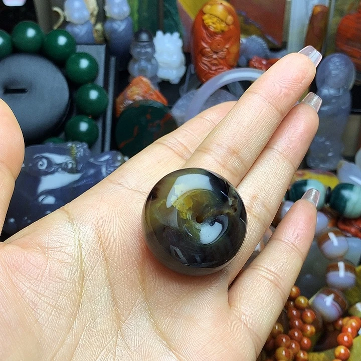 硅化玉未镶嵌吊坠(不含链)平安扣
