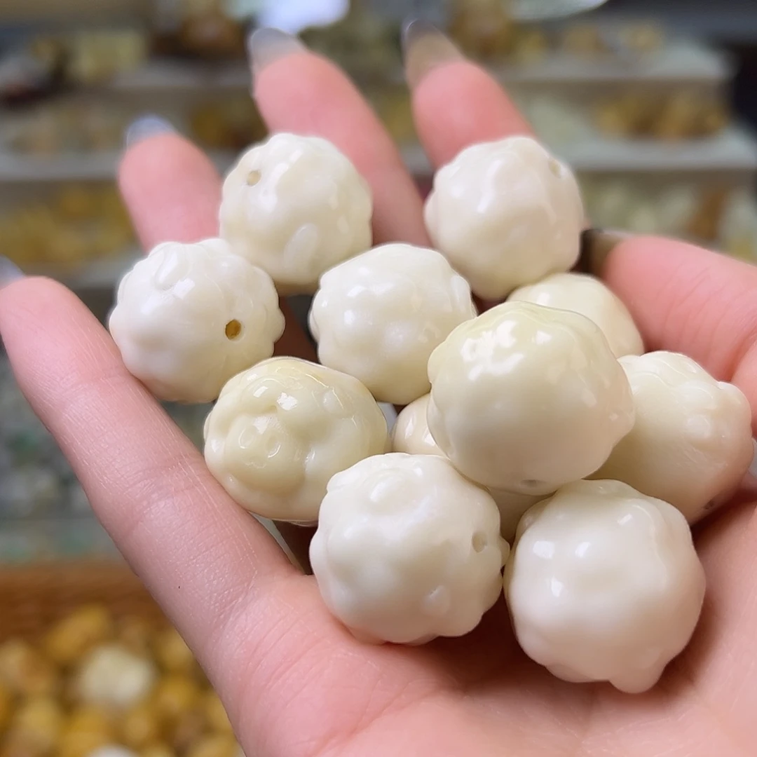 菩提根/象牙果吊坠瑕疵云朵羊头10颗