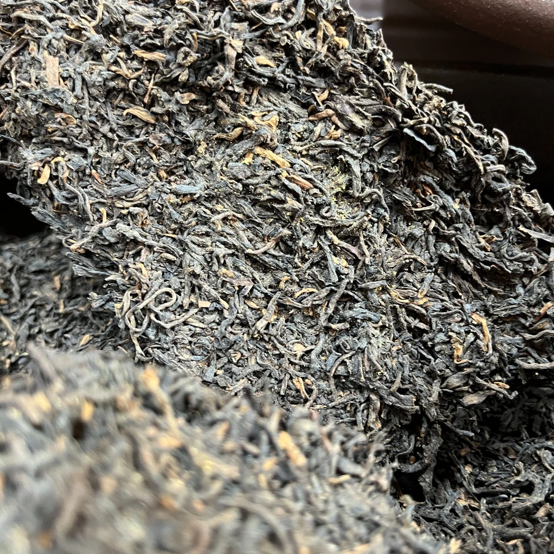 金花六堡茶黑茶菌香荷花香红浓陈醇特级广西梧州特产