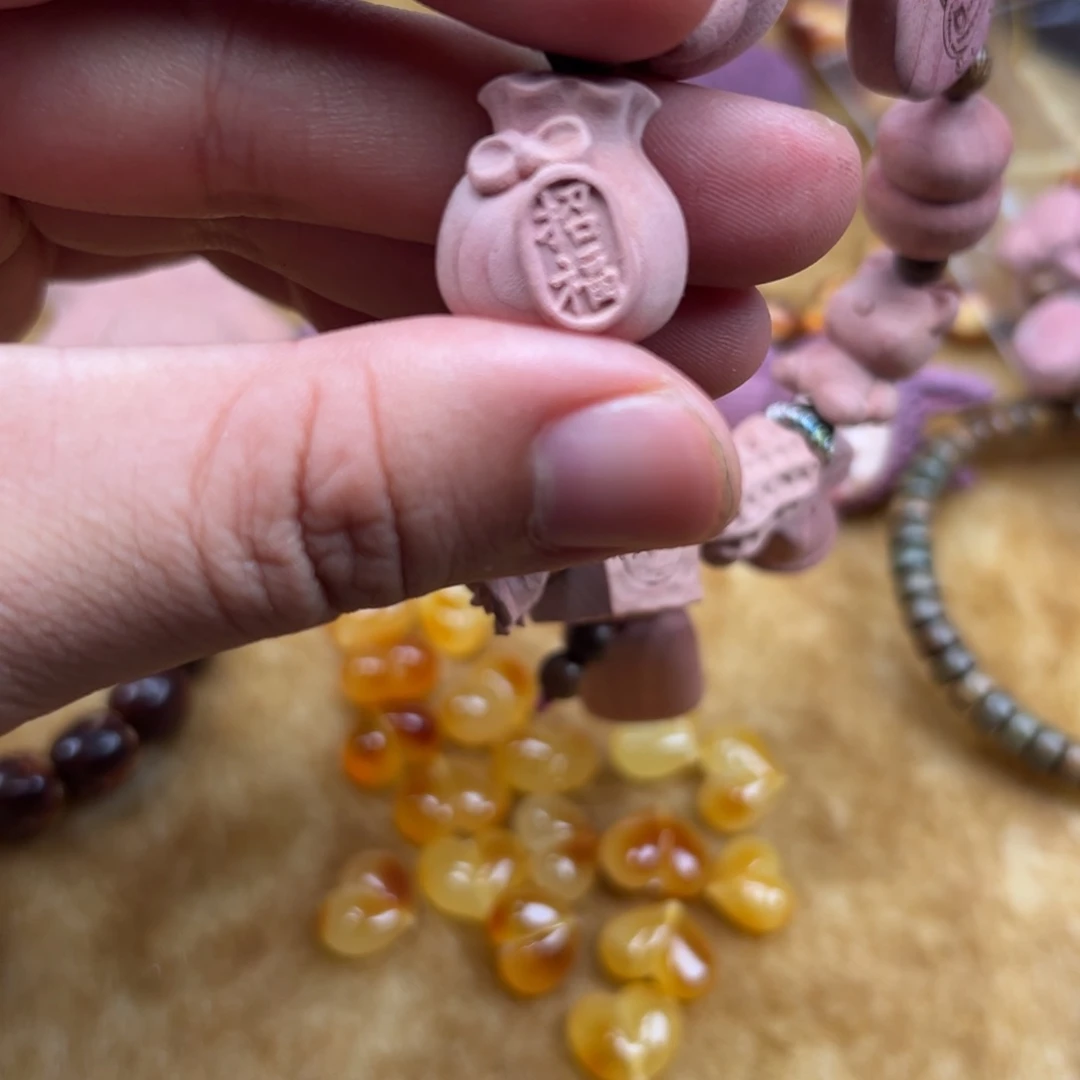 大叶紫檀（黑酸枝木类）