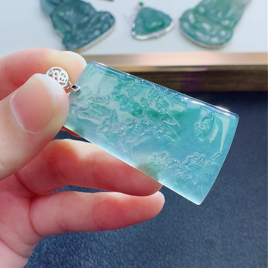 翡翠颈饰未镶嵌翡翠