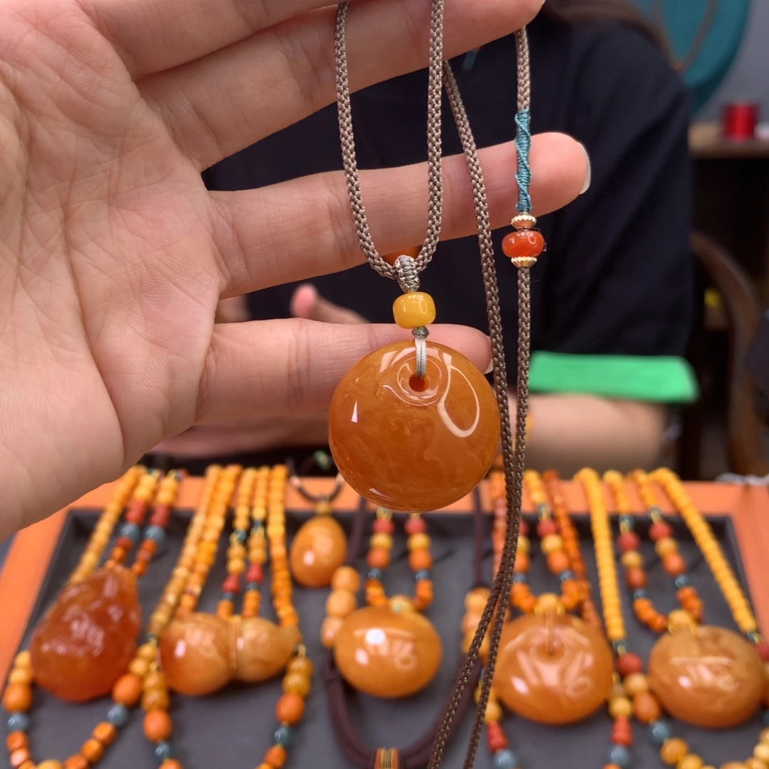 蜜蜡颈饰未镶嵌天然