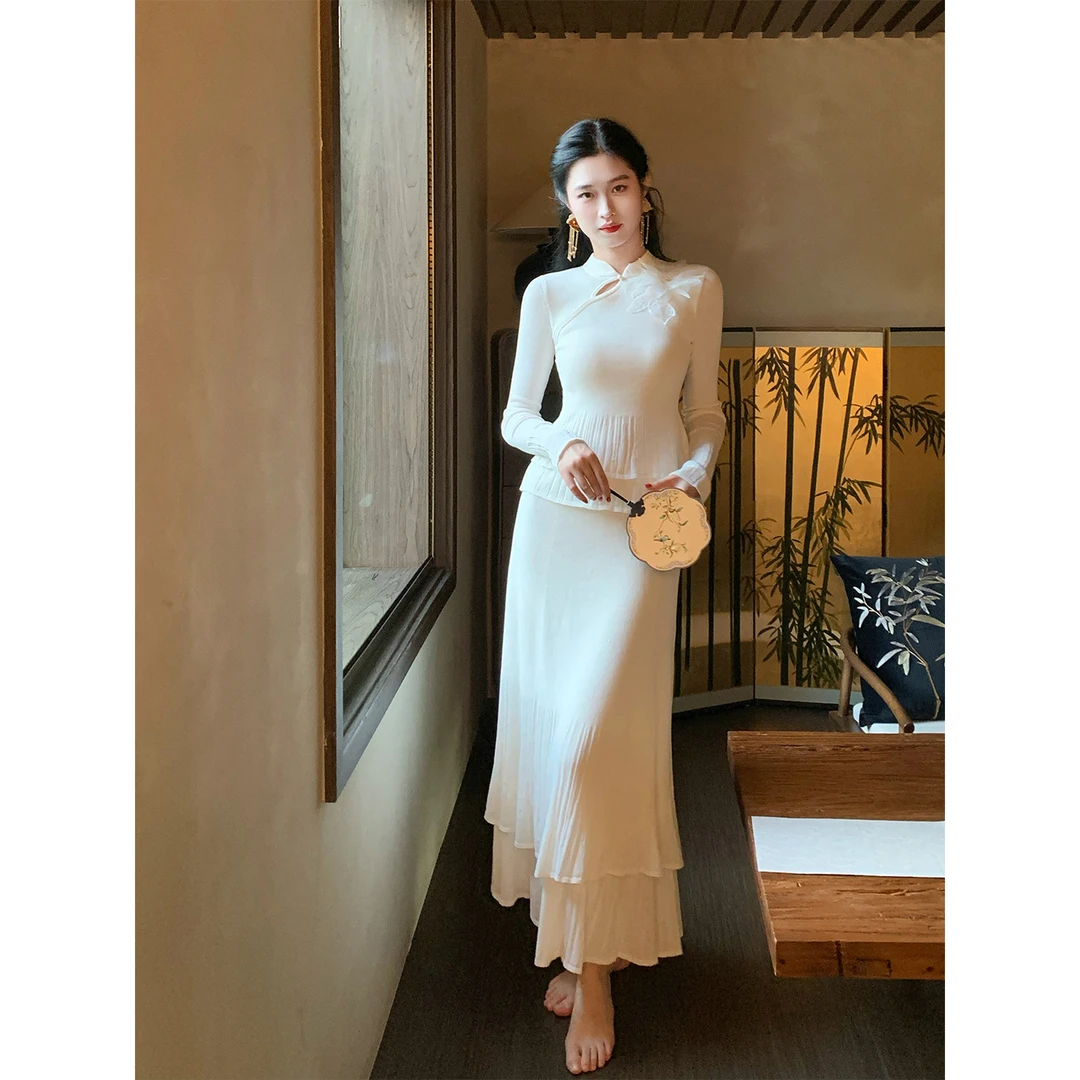 凌茜恣禾【月白风清】国风新中式立体花长袖上衣压褶半身裙针织套装