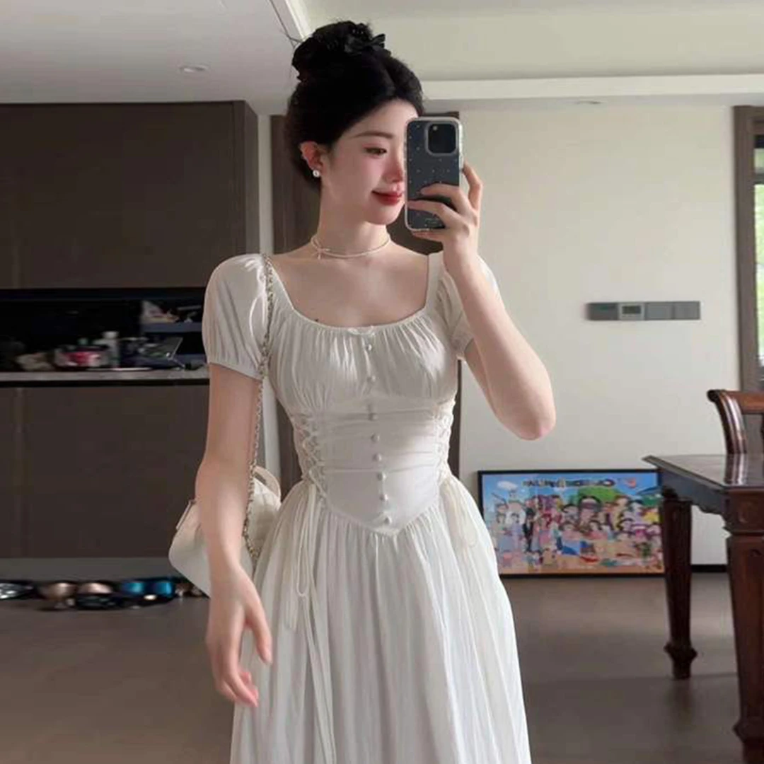 2025新款小个子白色方领连衣裙子女夏季高级感巨好看收腰显瘦长裙