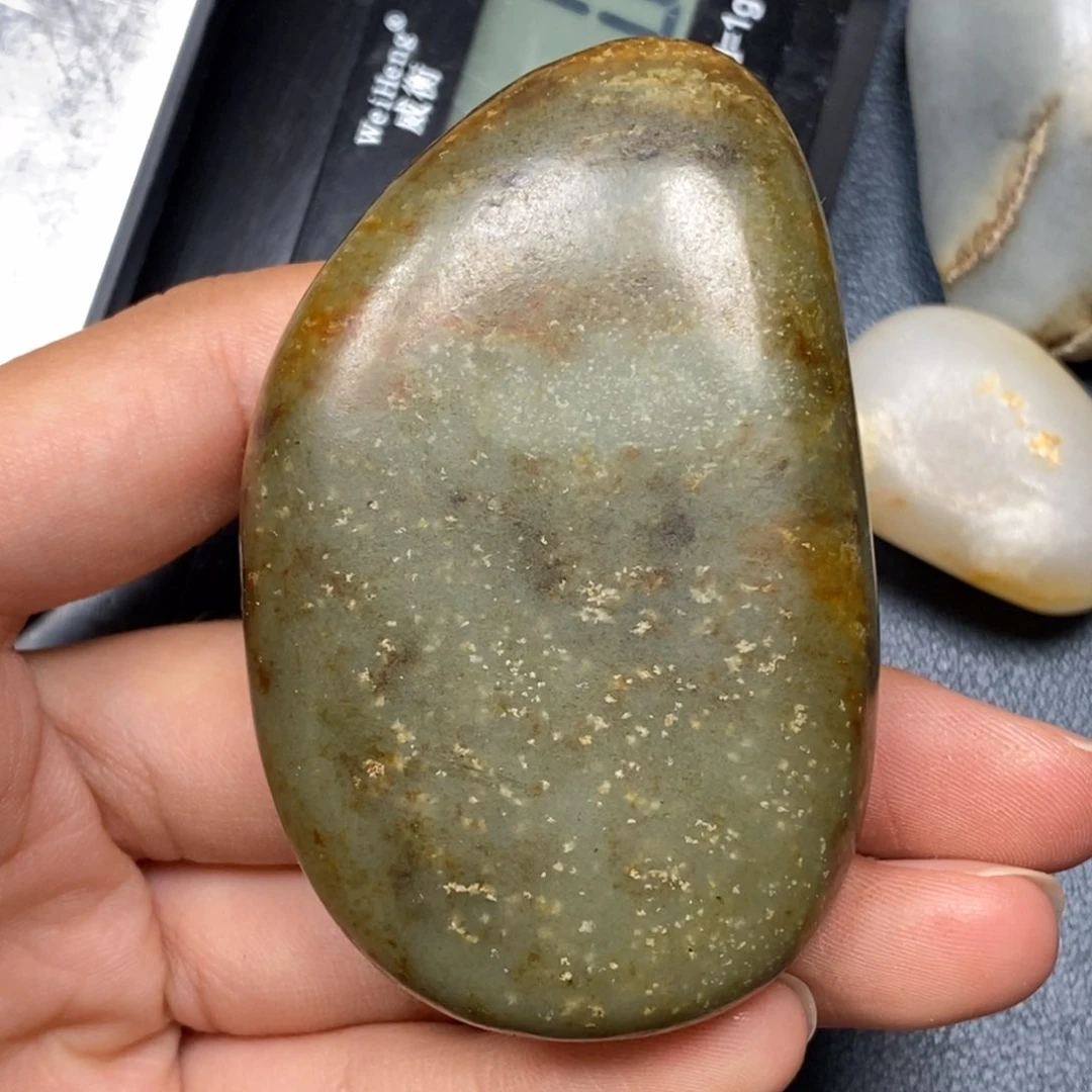 和田玉（糖玉）未镶嵌挂件