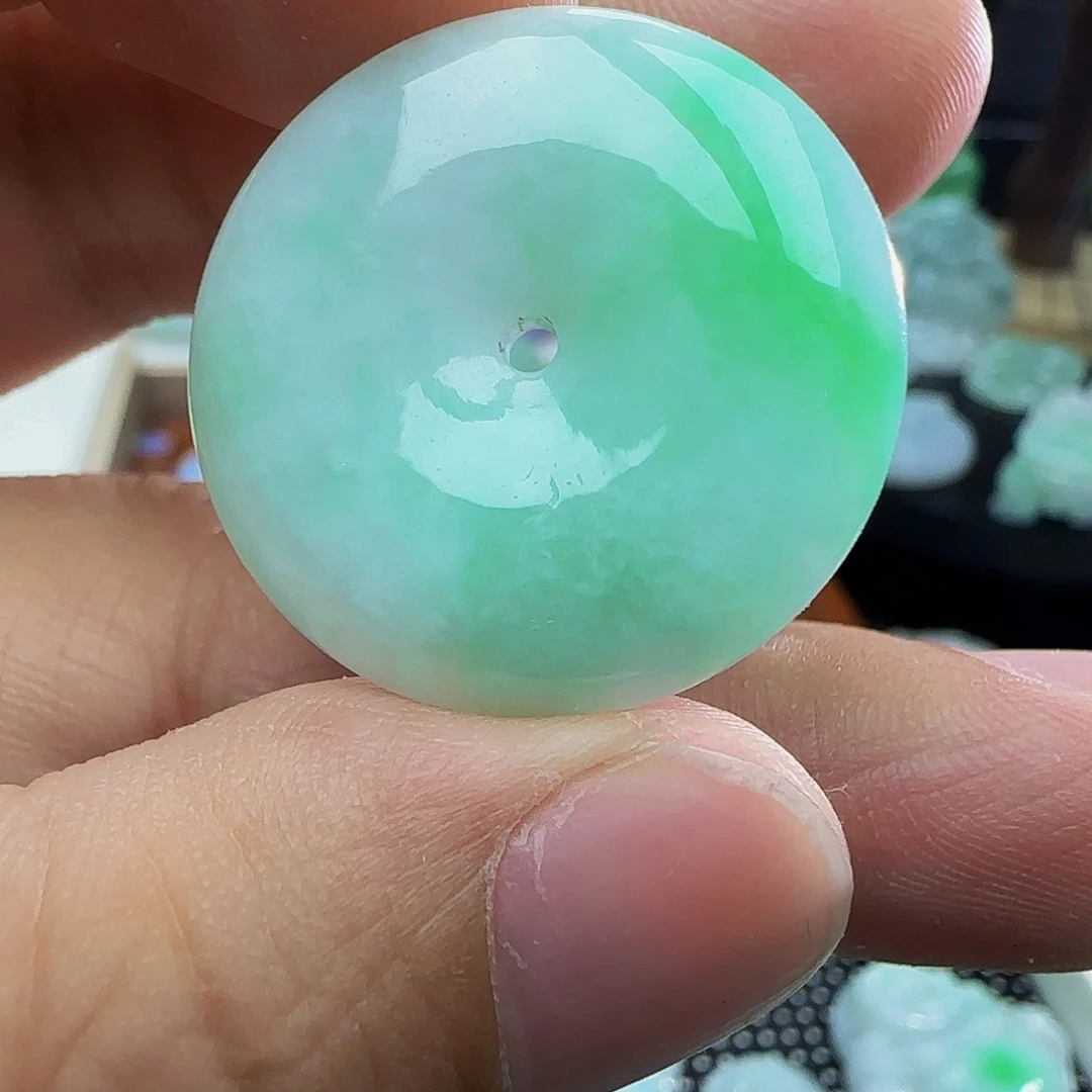 又***～吊坠(不含链)未镶嵌翡翠